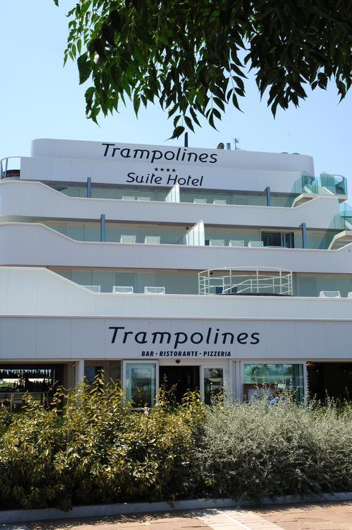 Trampolines Suite Hotel Riccione Bagian luar foto